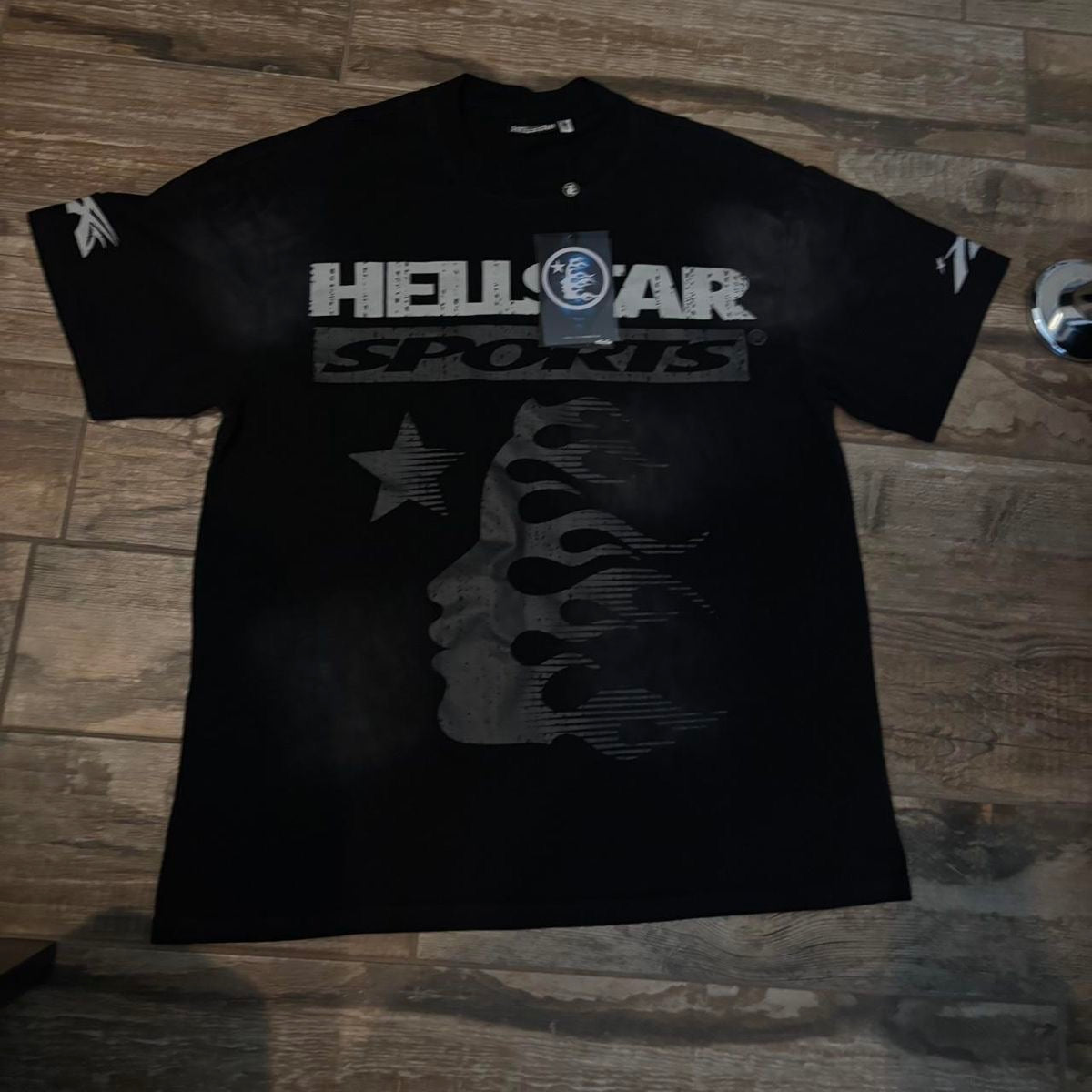 T-SHIRT