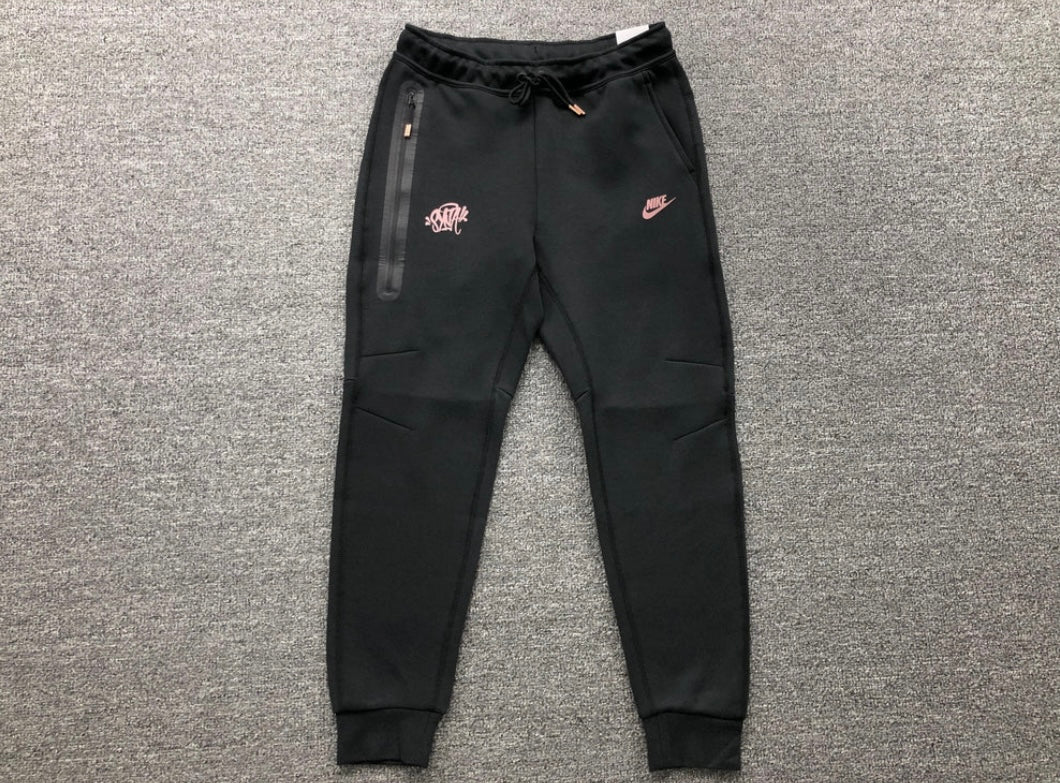 NIKE X SYNA WORLD TECH FLEECE BLACK