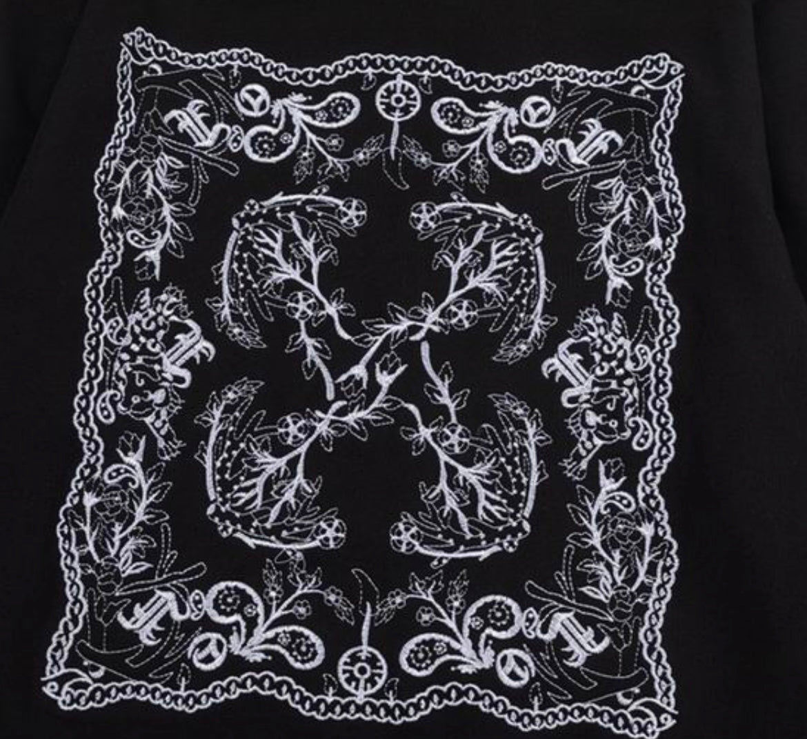 OFF-WHITE TATTOO BANDANA ARROW SKATE HOODIE