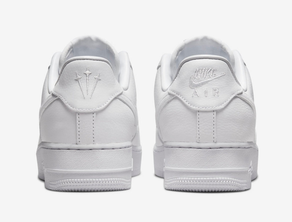 NIKE AIR FORCE 1 X NOCTA